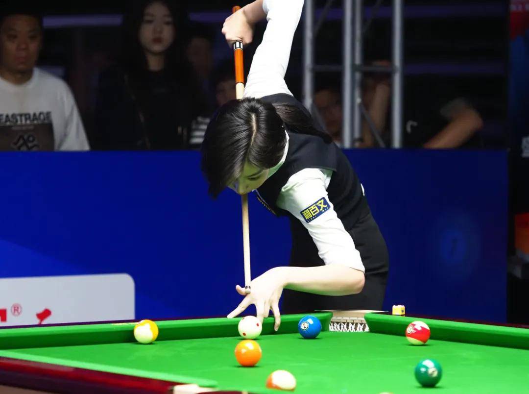 整个团队的 整个团队的